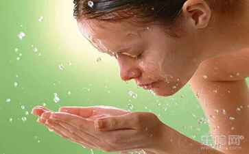 上海裕年投资管理有限公司